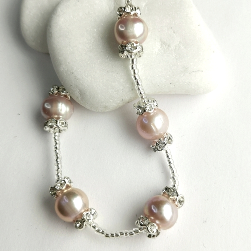 Genuine Blush Freshwater pearl bracelet 🆕